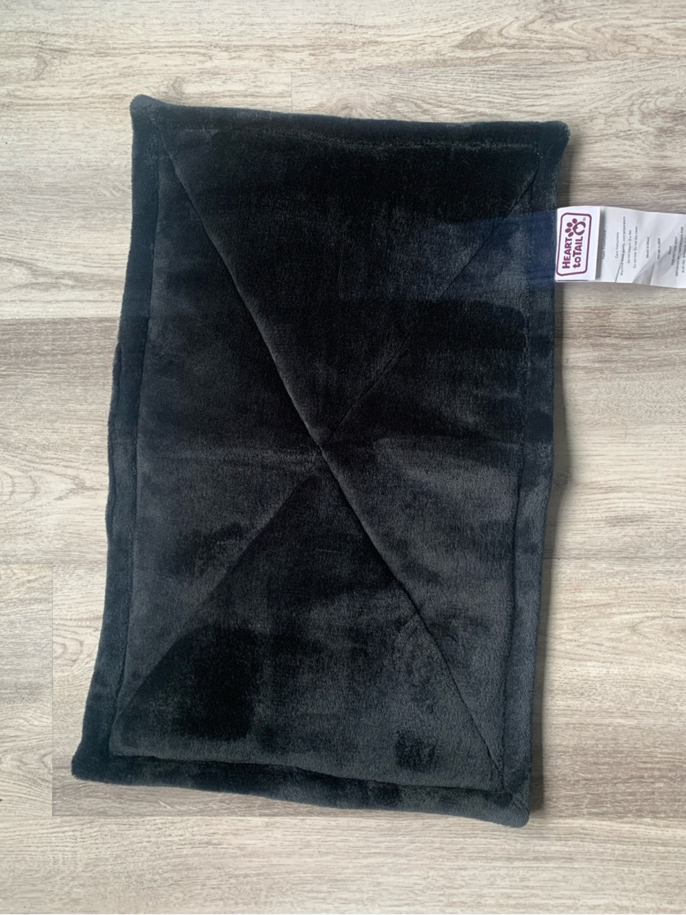 Never used Heart to Tail self warming Pet mat- Black Plush Small Pet